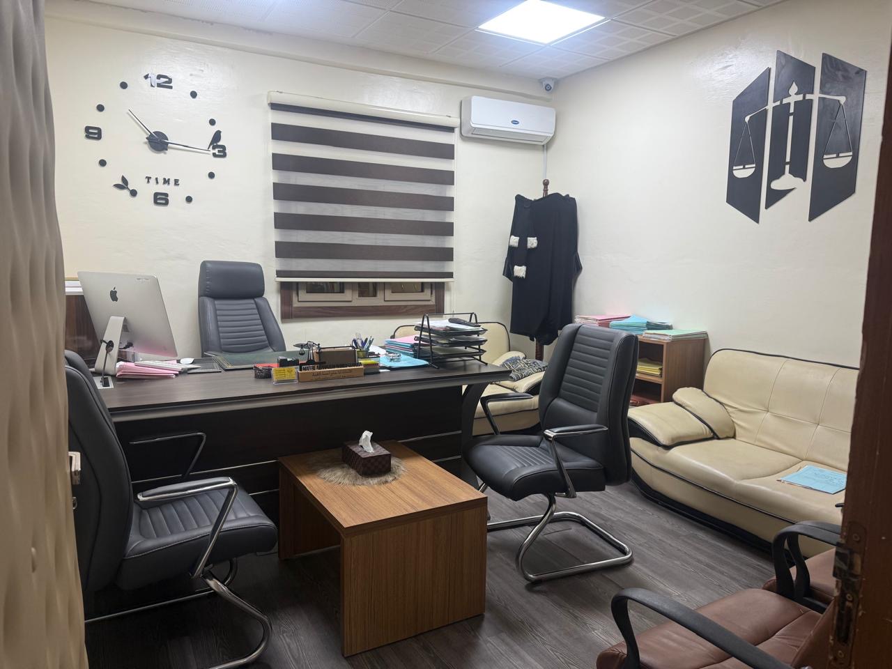 مكتب الأستاذ أبا حازم بالعيون